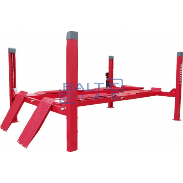 Four-column hydraulic lift 5.5t LAUNCH TLT-455W adapted for wheel alignment