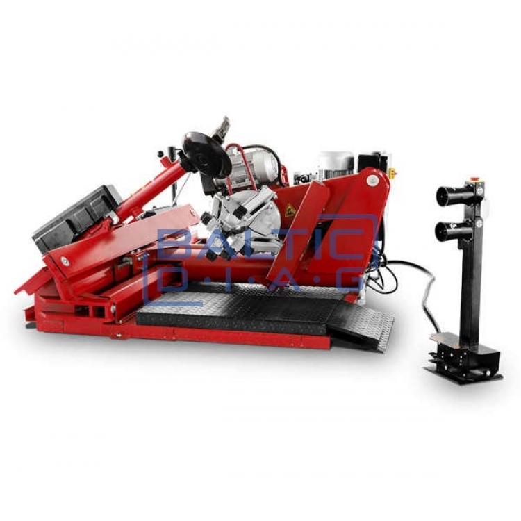 Automatic truck tire fitting machine