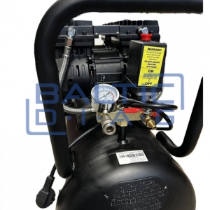 Oil-free air compressor 50 liters, 420 l/min 8 bar