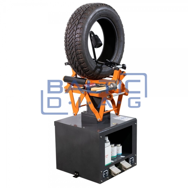 Pneumatic tire inflator Martins Industries