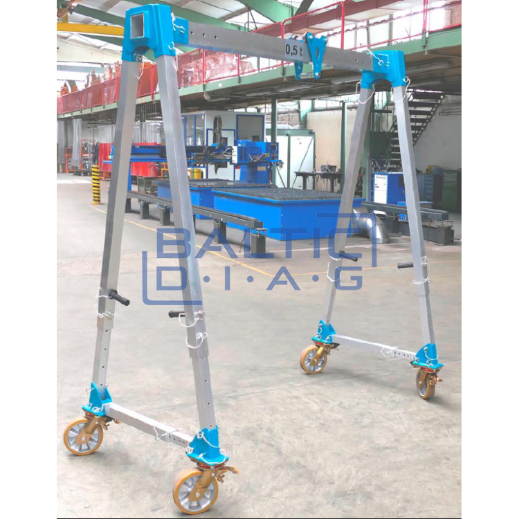 Aluminum mobile four crane 526