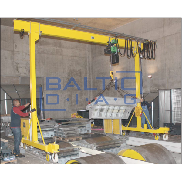 Frame crane 515