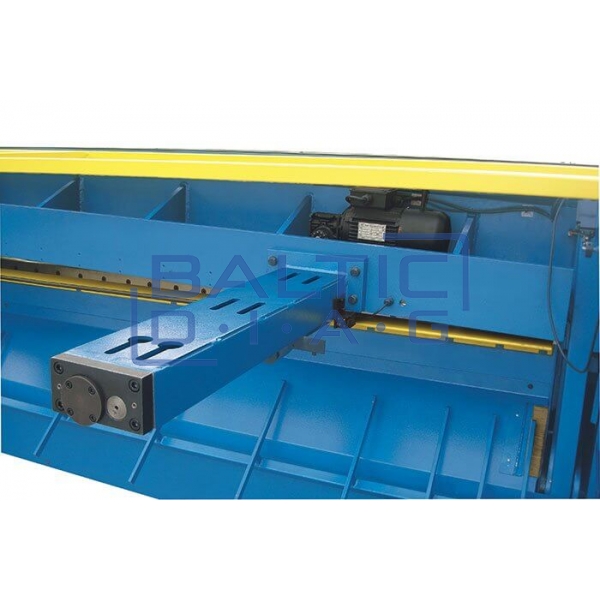Metalo kirpimo giljotina, Knuth KTM B 1304 NC