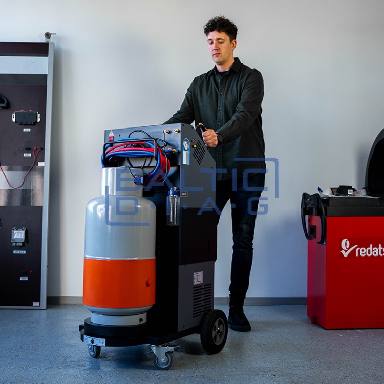 Automatinė, sunkiojo transporto kondicionierių pildymo stotelė BD-10A