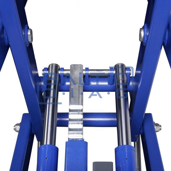 Mobile electro-hydraulic scissor lift for electric cars 1200 kg