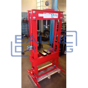 Hidraulinis presas 50 tonų Hidraulinis presas 50 tonų