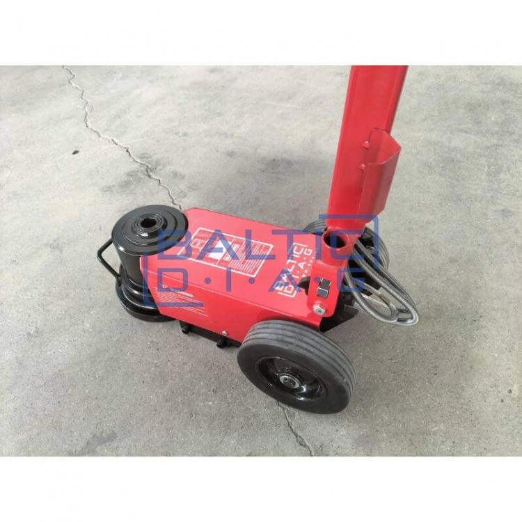 Pneumo-hydraulic jack 50 / 25 tons