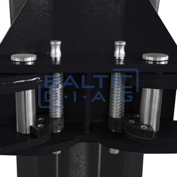 Two post lift with electromagnetic Locking and 3 + 3 stage arms, 4.5T BD-4500VEL33
