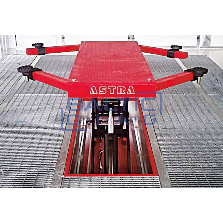 Mid-rise scissor lift for body painting work PrepLift