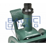 Extended, low-profile jack 2T-HC