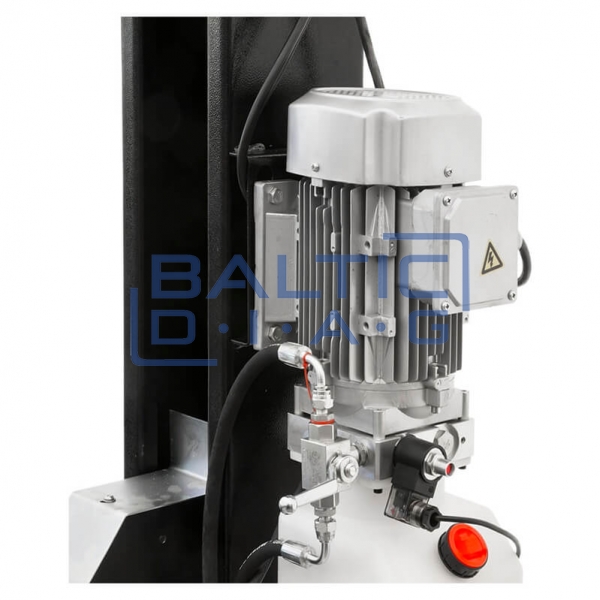Four post semi-automatic lift for wheel alignment REDATS L-460, 5.5T