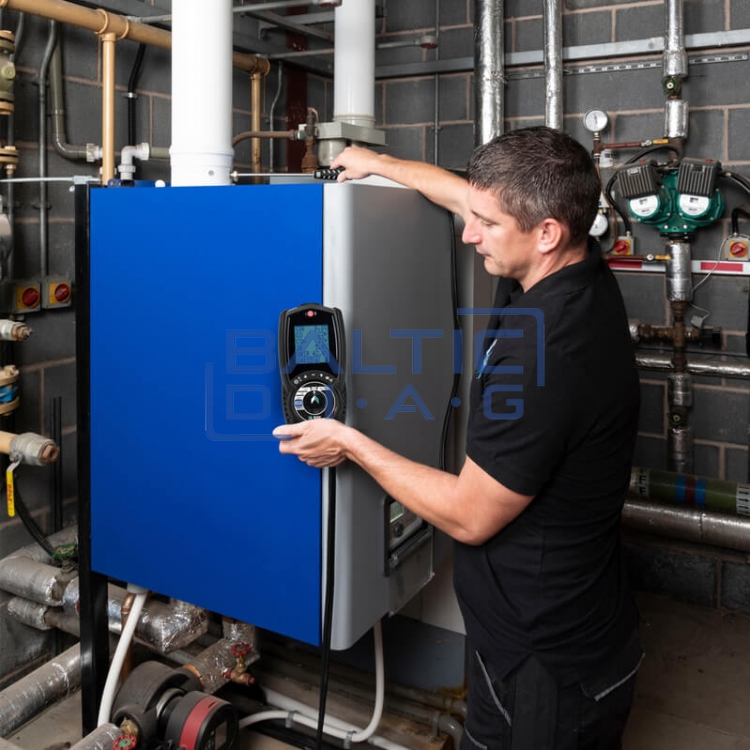 Commercial analyser for boilers and heat pumps KANE958