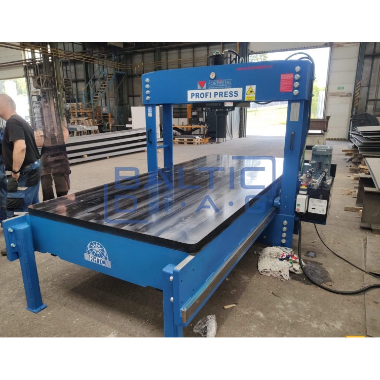 160 tonų mechaniškai stumdomas portalinis tiesinimo presas su darbastaliu PPTL-160 D=1500 RHTC