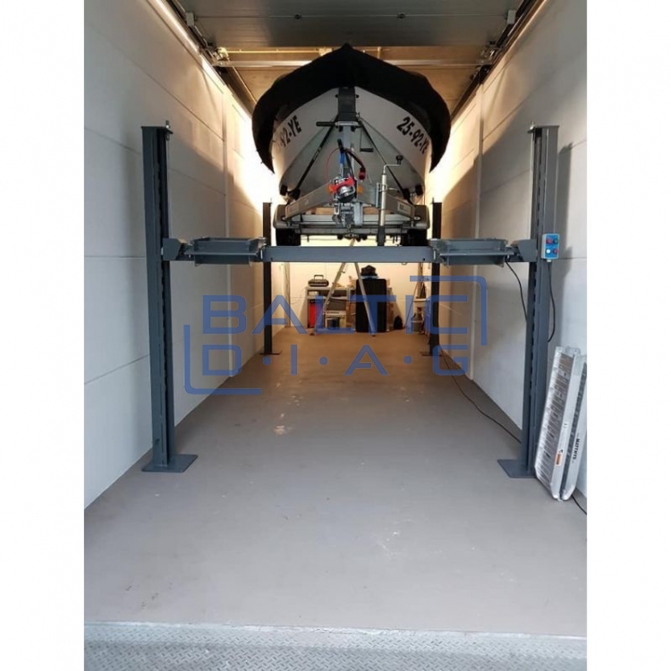 Four-post parking lift Extra