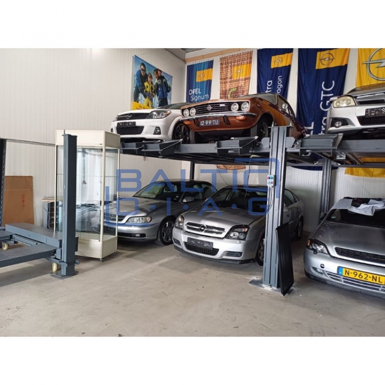 Four-post, four-car parking lift