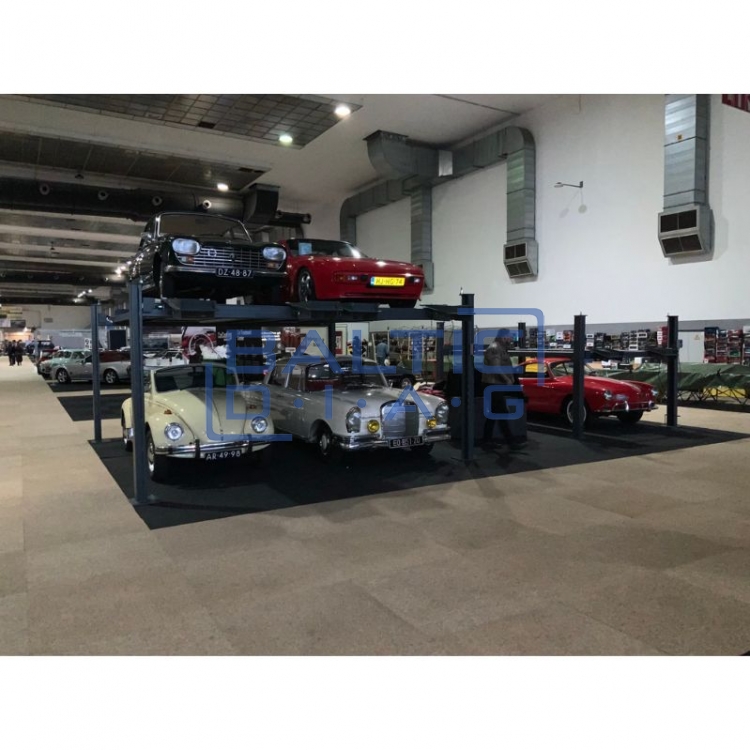 Four-post, four-car parking lift