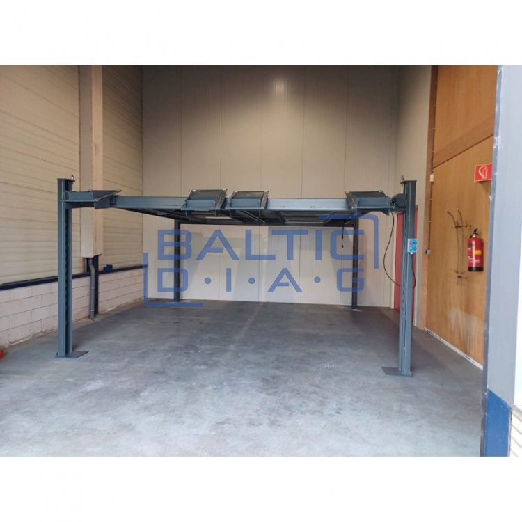 Four-post, four-car parking lift