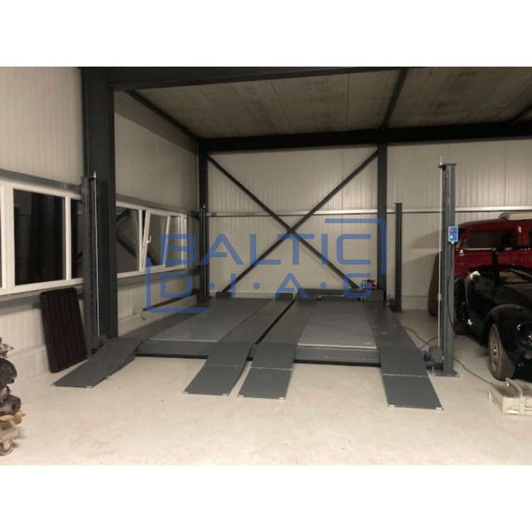 Four-post, four-car parking lift