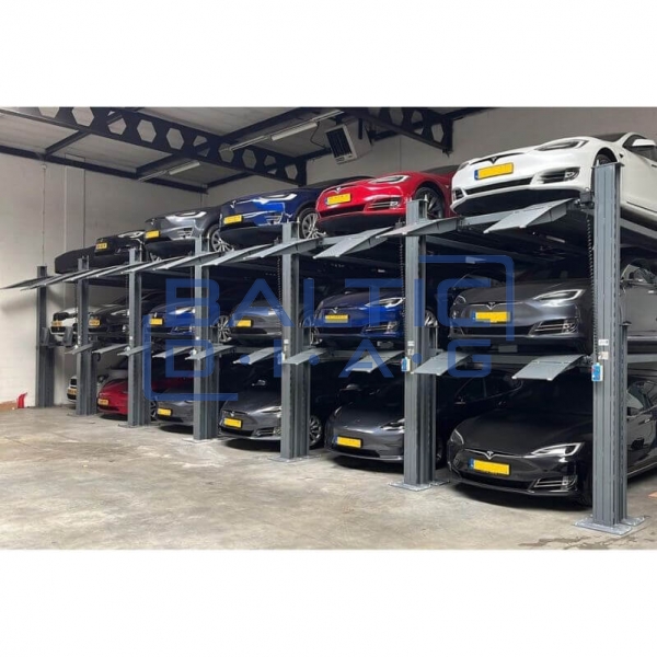 Four-post triple parking lift