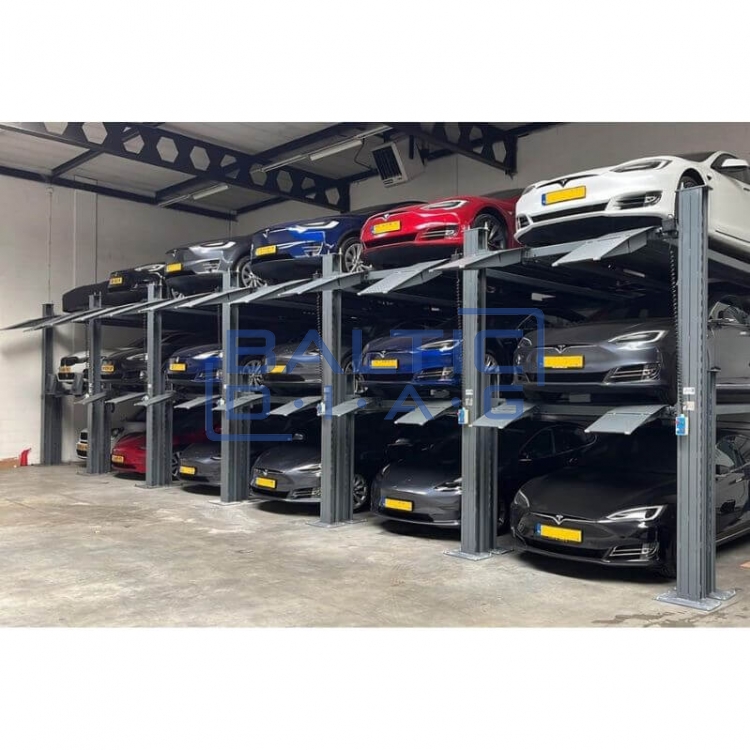 Four-post triple parking lift