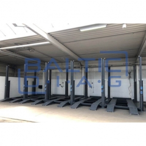 Four-post triple parking lift