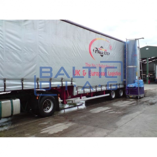 Self-propelled bus and truck washing diesel machine Speedy Wash A225 LX – CH