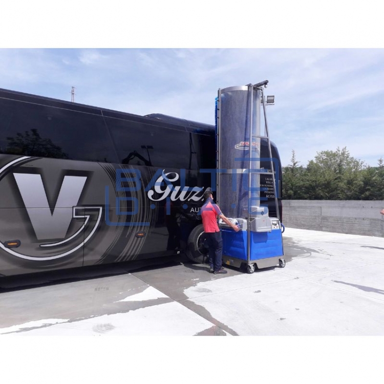 Savaeigė dyzelinė autobusų ir sunkvežimių plovimo mašina Speedy Wash A225 LX – CH