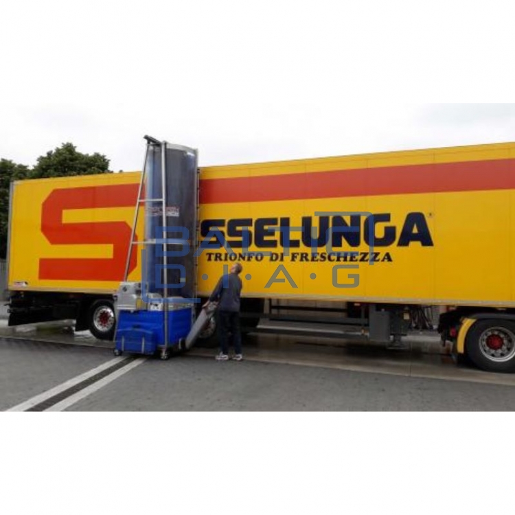 Self-propelled bus and truck diesel washing machine Speedy Wash A225 EZ