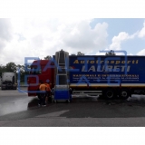 Self-propelled battery-powered bus and truck washing machine SW 626 LX