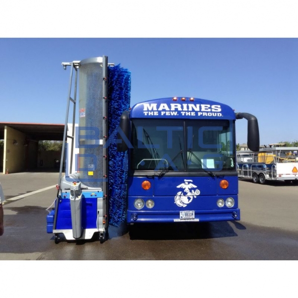 Self-propelled battery-powered washing machine for buses and trucks Speedy Wash 626 EZ