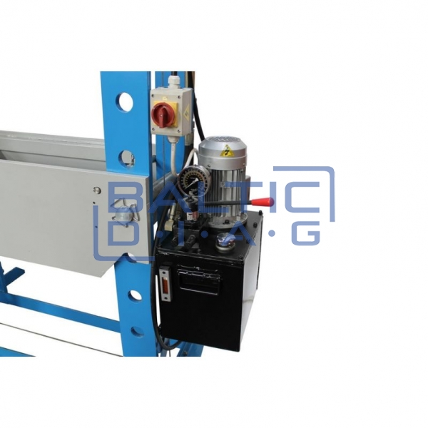 Electric press with hand winch 150 ton Mammuth