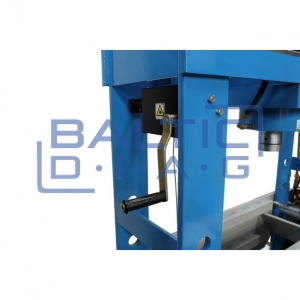 Electric press with hand winch 150 ton Mammuth