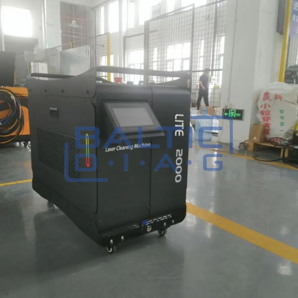 Nepertraukiamo spindulio lazeris 2000 W