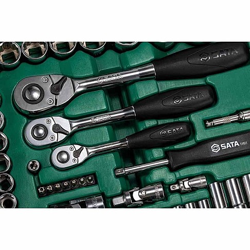 1/4" + 3/8" + 1/2" Galvučių ir raktų rinkinys 150 vnt.