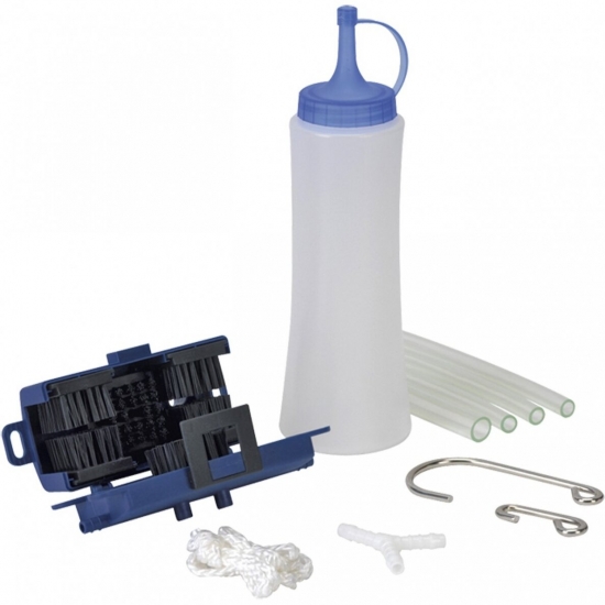 Chain cleaning kit for motorcycles