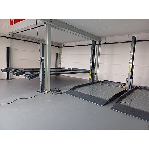 Четырёхстоечный парковочный подъёмник на 4 автомобиля