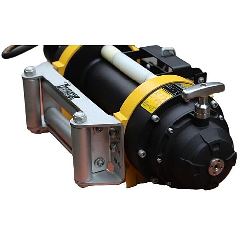 Hydraulic winch 24V, 10215 kg with remote control system