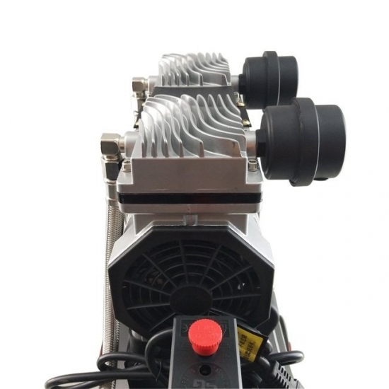 Безмасляный воздушный компрессор 24 л 210 л / мин 8 бар