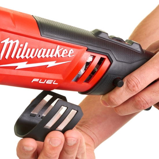 Cordless polisher Milwaukee M18 FAP180-0X