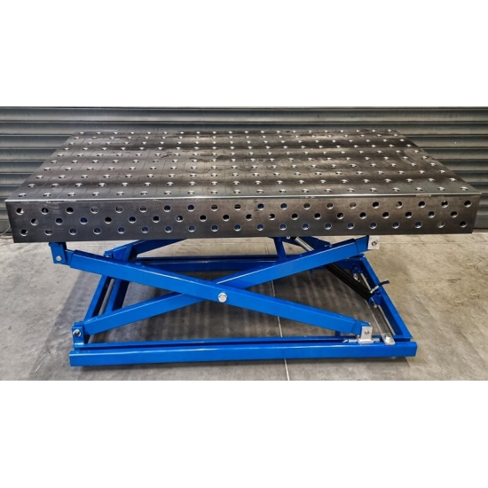 Welding table with hydraulic table top lifting system