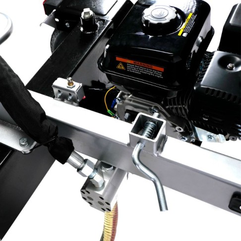 Бензиновая вертикальная дробилка древесины Woodcraft 22 тонны