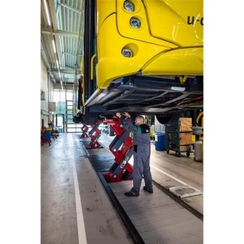 Платформенный ножничный подъёмник для коммерческого транспорта Stertil-Koni ECOLIFT 60