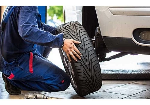 Оборудование для ремонта шин, какие устройства должны быть в мастерской каждого слесаря?