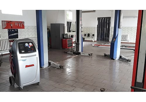 Как выбрать оборудование для наполнения кондиционеров?