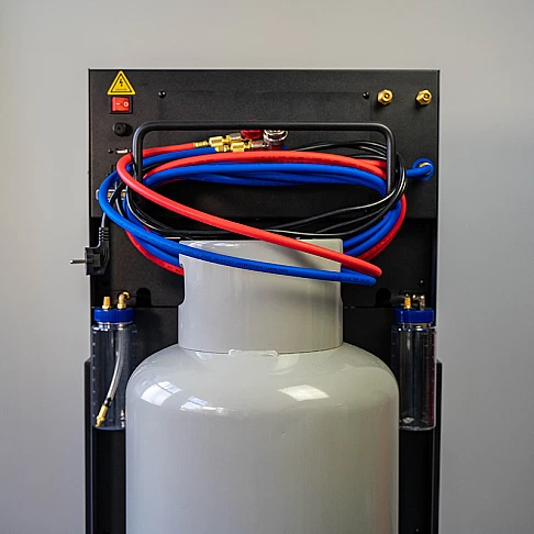 Automatinė sunkiojo transporto kondicionierių pildymo stotelė BD-10A R134a