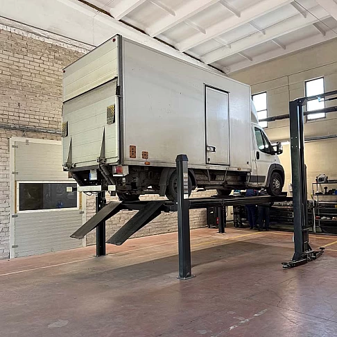 Четырехстоечный подъемник 5 тонн BD-5AL