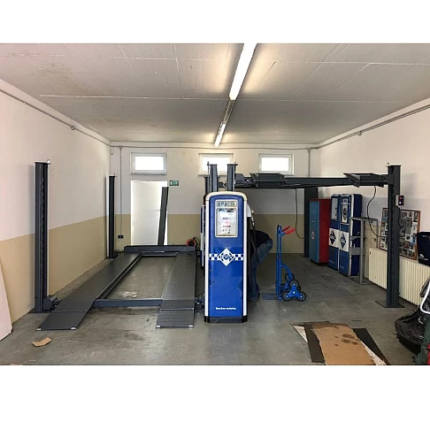 Четырёхстоечный парковочный подъёмник Smaller