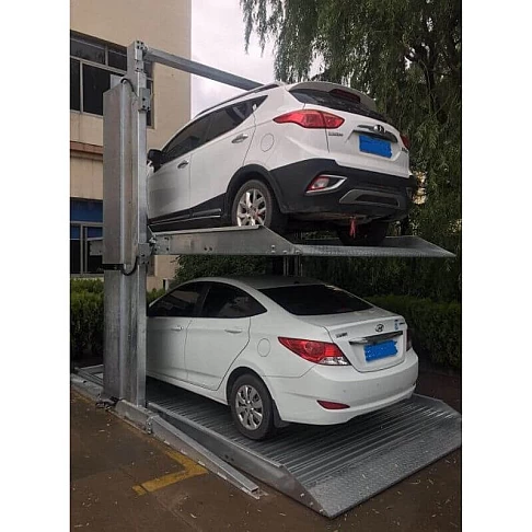 Двухстоечный парковочный подъёмник на три автомобиля