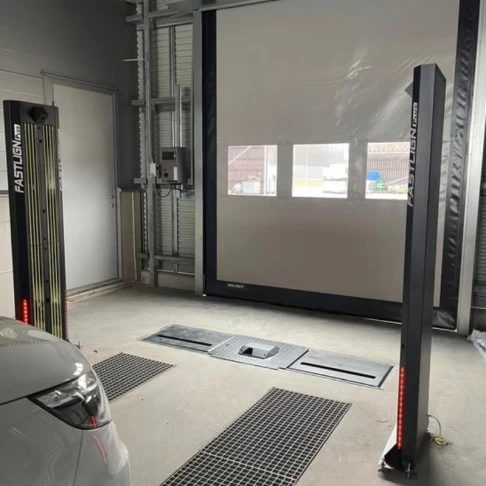 Bekontaktė ratų suvedimo ir automatinė kėbulo pažeidimų patikros sistema INNOVARE FASTLIGN PLUS