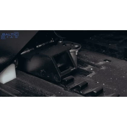 Mobile mid-rise scissor lift for vehicles BD-S2